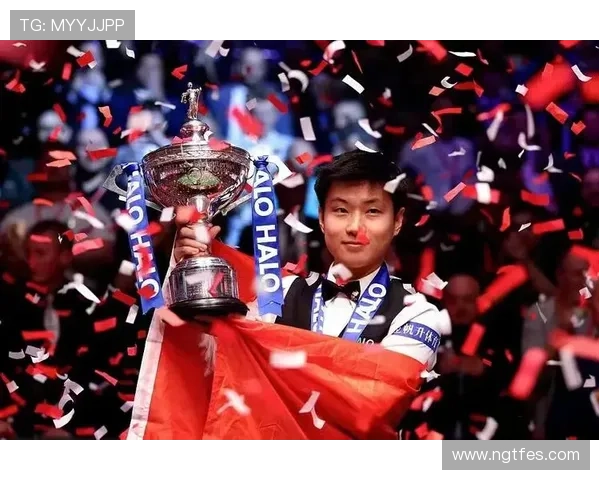 赵心童世锦赛球桌亮相玉山星牌台球博物馆